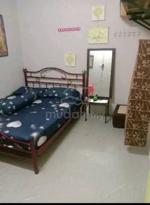 bilik sewa skudai malay only 