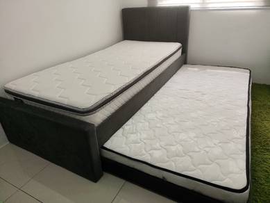 Pull out bed