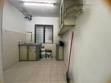 Flat Gugusan Dahlia Seksyen 8 Kota Damansara