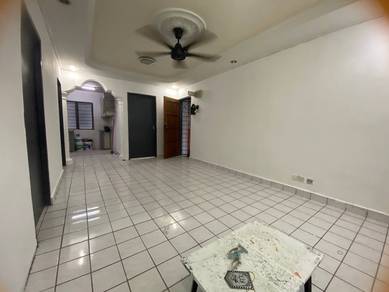 Flat Gugusan Dahlia Seksyen 8 Kota Damansara
