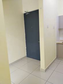 Larkin / 2 bed 2 bath / Unfurnished / No Co-broke