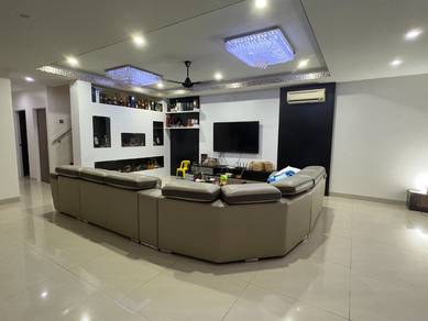 Full Renovation 800K CORNER 2 Storey Bandar Putra Permai Equine Park