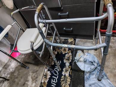 COMBO KERUSI TANDAS   WALKER UNTUK DIJUAL