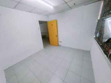 BILIK untuk DISEWA (INDUSTRY
MALIM JAYA)