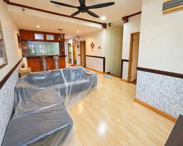 Townhouse Bukit Rimau Kota Kemuning Renovated Fully Furnished