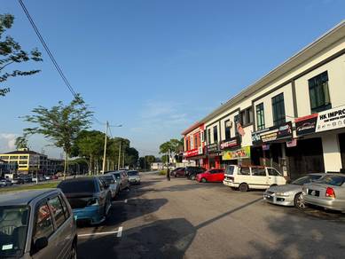Taman Industri Jaya 2-Storey Shop Near Selesa Jaya / Nusa Bestari)