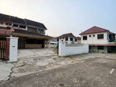 End Lot With Land Taman Kolam Air, Johor Bahru
