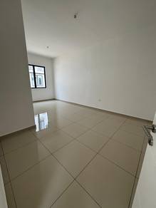 Below Market End Lot Resort Home Corner SIze Double Storey for Sale