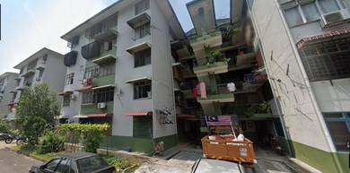 Seri Kembangan Taman Universiti Indah Tembikai Court For Sale