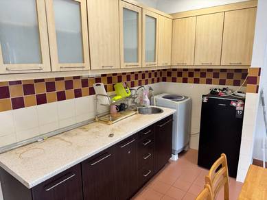 Perdana Exclusive condo, Block E, 1 bed room layout and living hall