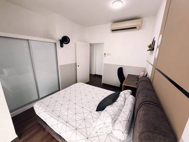 The Scott Middle Room for Rent! Utilities & WiFi included