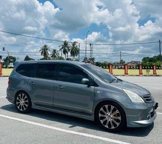 2010 Nissan GRAND LIVINA 1.6 IMPUL (A)