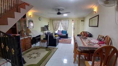 RENOVATED🔥Double Storey Tmn Lindungan Jaya, Tmn Medan, Petaling Jaya
