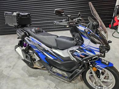 Honda adv 160 masih cantik untuk dijual.