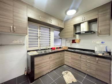 Ketumbar Heights Condo Partly furnished Good condition