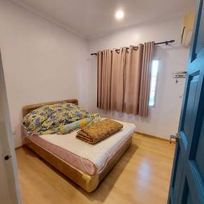Double Storey Intermediate Corner For Rent📍Heritage Garden,Petra Jaya