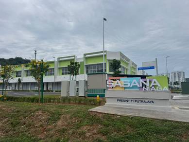 Kedai 2 tingkat untuk disewa di presint 11 putrajaya facing mainroad