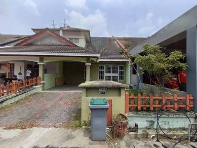 [ Facing Open ] 1.5 Storey, Jalan Enclave, Bandar Enstek Near KLIA