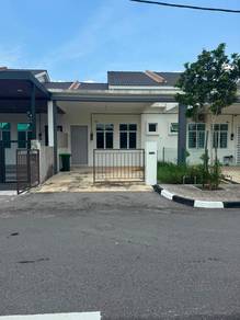 Rumah Teres Setingkat untuk Dijual di Lunas