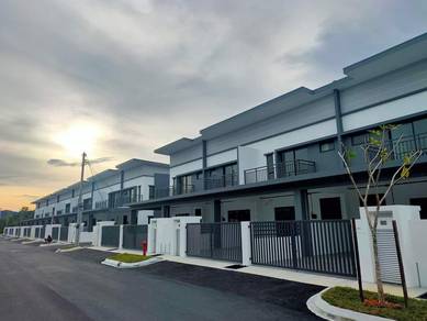 2 storey end lot for rent @ seremban sri pulai 3 sikamat penaga mewah