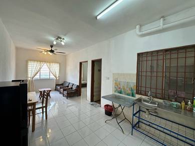 Vista Impiana Apartment, Bukit Serdang, Seri Kembangan.