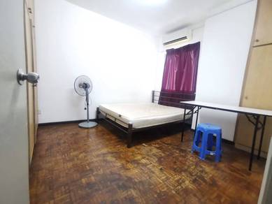 Maluri Room Bam Villa, 5 mins drive to IKEA/MyTown/Sunway Velocity/TRX