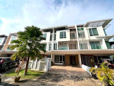 3 Storey  CASSIA GARDEN RESIDENCE, CYBERJAYA (EXTENDED & FACING OPEN)
