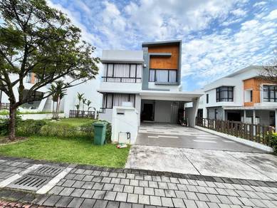 BUNGALOW  Tralas Setia Ecohill Semenyih Double Storey