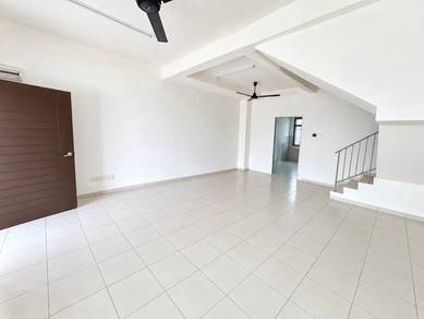 Scientex Utama Senai 2.5 Storey House For Rent