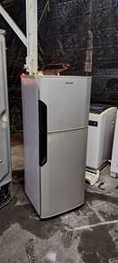 Peti sejuk/ peti ais Panasonic 2pintu