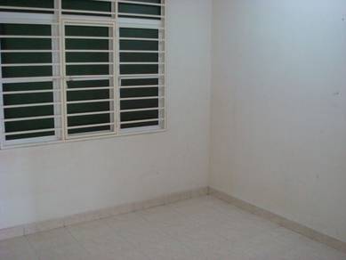Kelana Sentral 2 bedroom for sale on Level 9. Near Unitar, Giant Mall