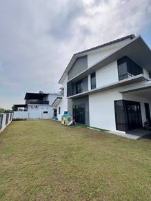[ FOR SALE ] Coner Lot @ Lumira Bukit Raja Klang [ FREEHOLD |]