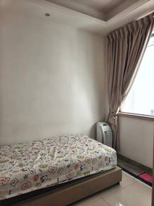 R&F Room For Rent 🔥Nearby CIQ