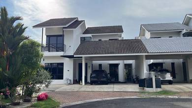 Semi-D at Lake Edge, Puchong 4500sf 💯Full Loan💯0% Down Payment💯