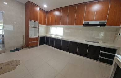 2.5 storey SemiD Renovated Semi Detached Greenlane Tembaga Delima
