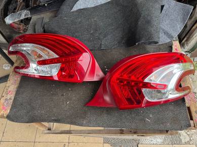 No 19-10-1 Peugeot 208 Rear Lamp