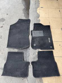 No 19-10-2 Floor Mat Carpet Peugeot 208 GTI