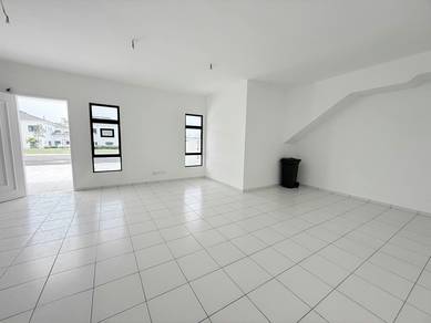 Eco Tropic Fieldsgate Co-Home (Town House) Ground Floor Unblock View