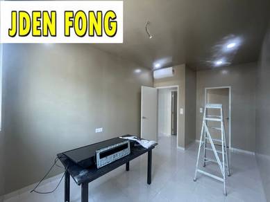 [RENOVATED KICTHEN]Ideal Residency Partly funish 1cp Low Floor Gelugor