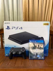 ps4 slim used like new