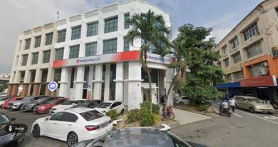Pusat Bandar Puchong GF Shop , Facing LDP , Next to HLB , Hot Area