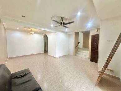 FACING OPEN Double Storey Terrace Jalan Platinum Seksyen 7, Shah Alam