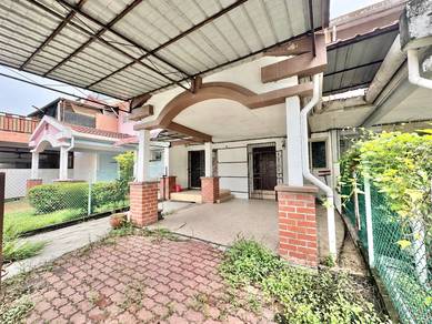 FACING OPEN Double Storey Terrace Jalan Platinum Seksyen 7, Shah Alam