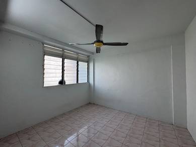 Rumah Pangsa Bercham-2