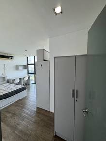 2R1B @ The Place, Cyberjaya beside MRT Cyberjaya For Rent