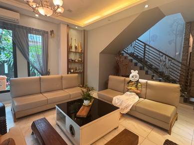 leather sofa 95% new