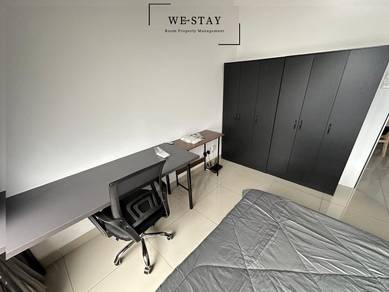 M Vertica Room Rental