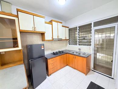 SUPER WORTH !! Gurney Park 970 Sqft Middle Floor Seaview Unit