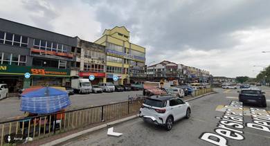 Damai Perdana 3 Storey Corner Shop For Rent