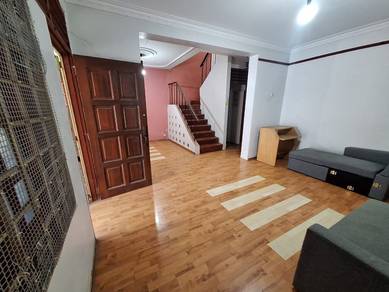 Petaling Jaya Double Storey Terrace, Walking to LRT, Ppum and Park